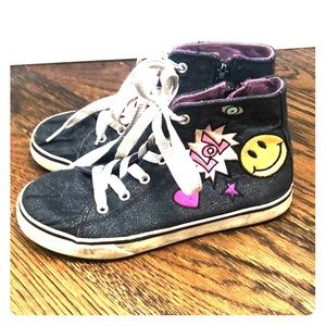 Boutique shoes child size 1